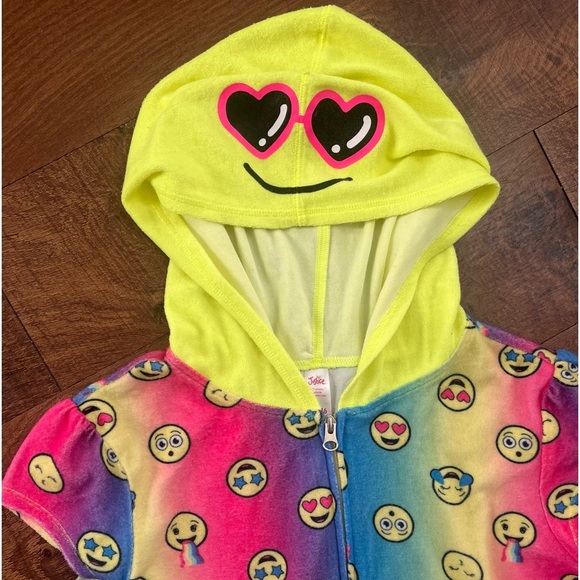 Justice girls full zip hooded coverup Sz 14/16 emojis - Picture 2 of 6